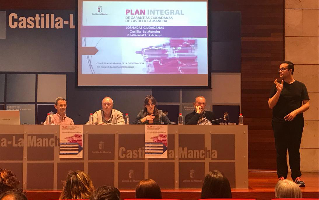 Inmaculada Herranz presenta la Ley de Garantía de Ingresos y Garantías Ciudadanas en una nueva jornada ciudadana