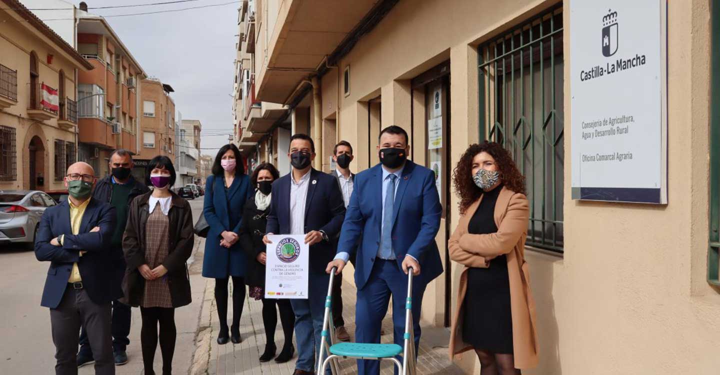 Agricultura pone a disposición de las mujeres rurales su red de oficinas agrarias como puerta de entrada de ayuda contra la violencia de género 