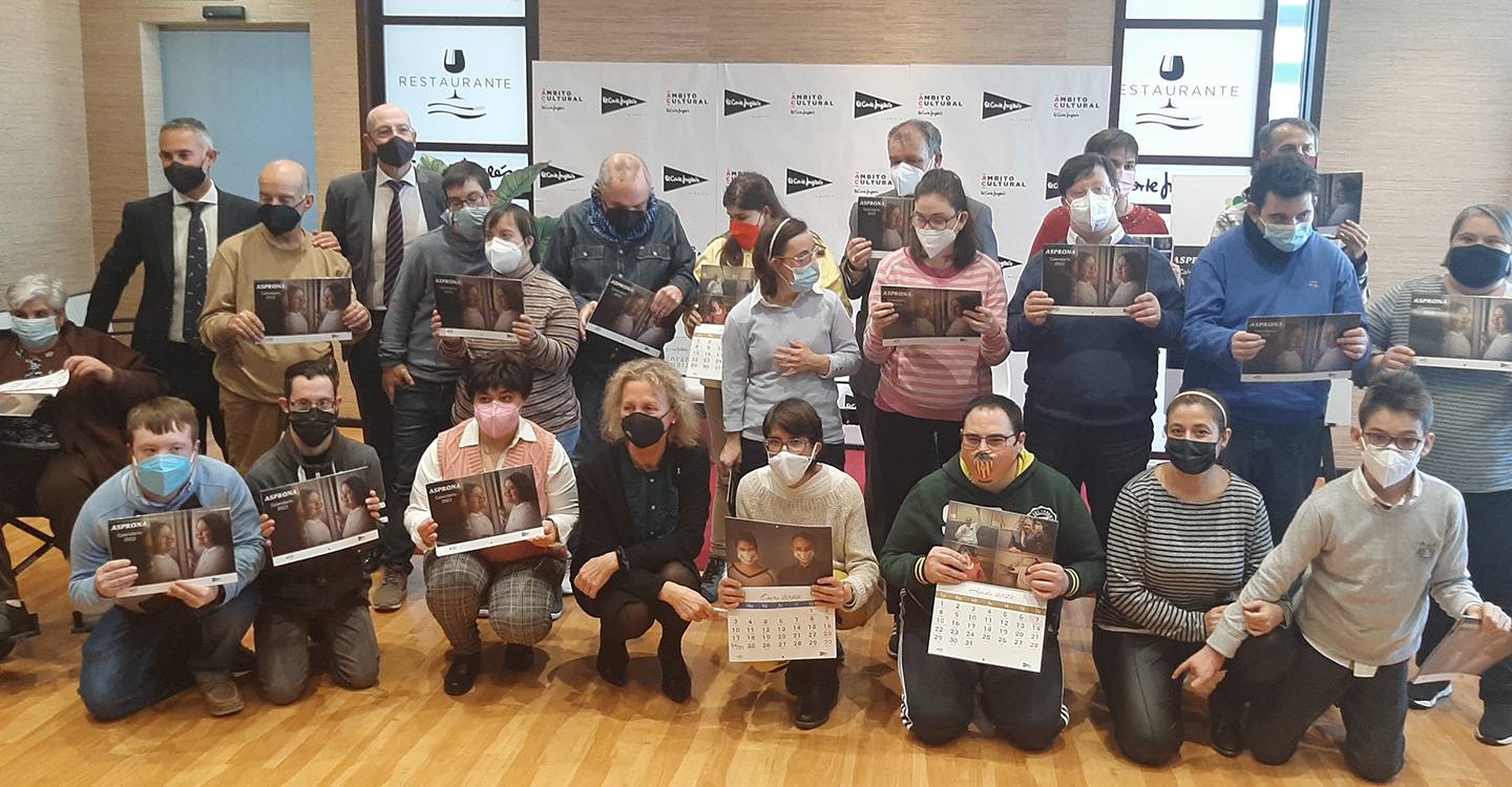 ASPRONA presenta el calendario solidario de 2022 en el Corte Inglés de Albacete