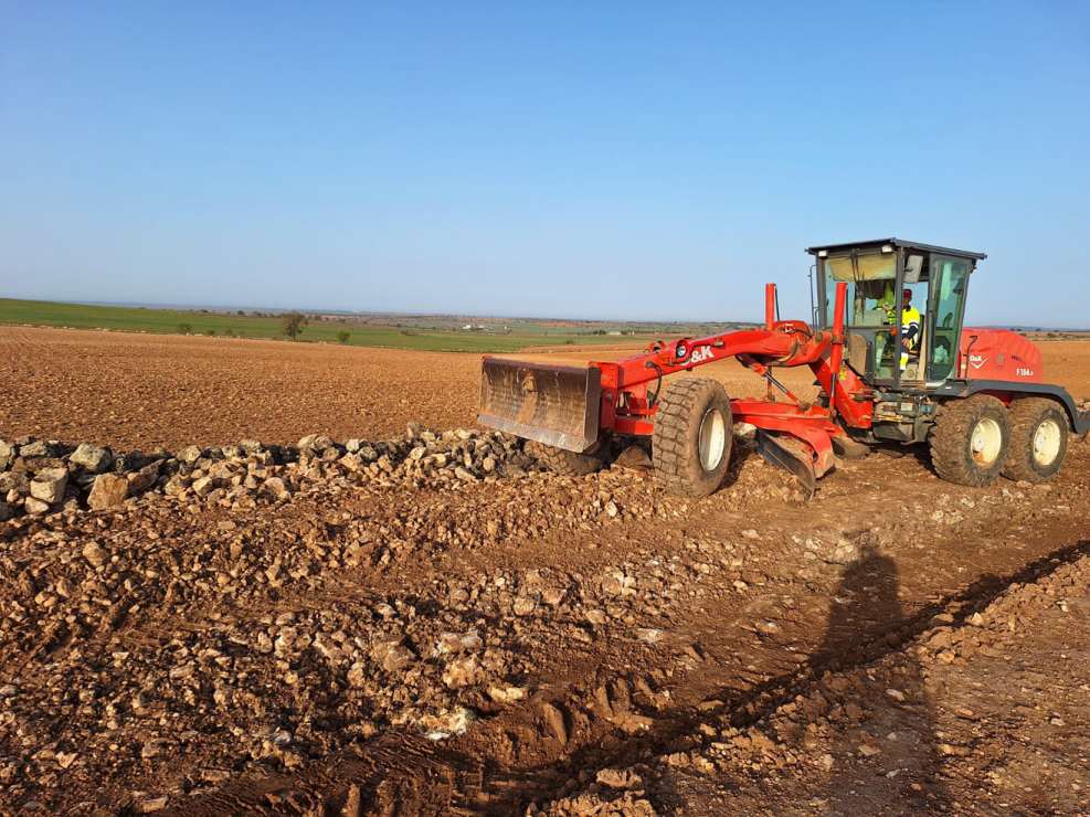 La modernización de los caminos rurales en El Bonillo: un compromiso con la comunidad y el desarrollo sostenible