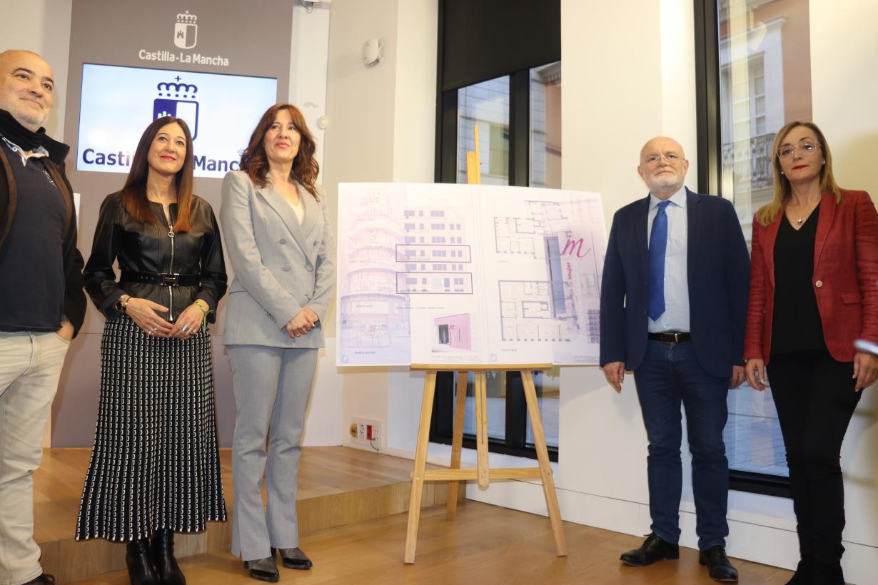 El Gobierno de Castilla-La Mancha presenta el Centro de Atención Integral a víctimas de violencia sexual de Albacete cuyas obras de rehabilitación empezarán en breve
