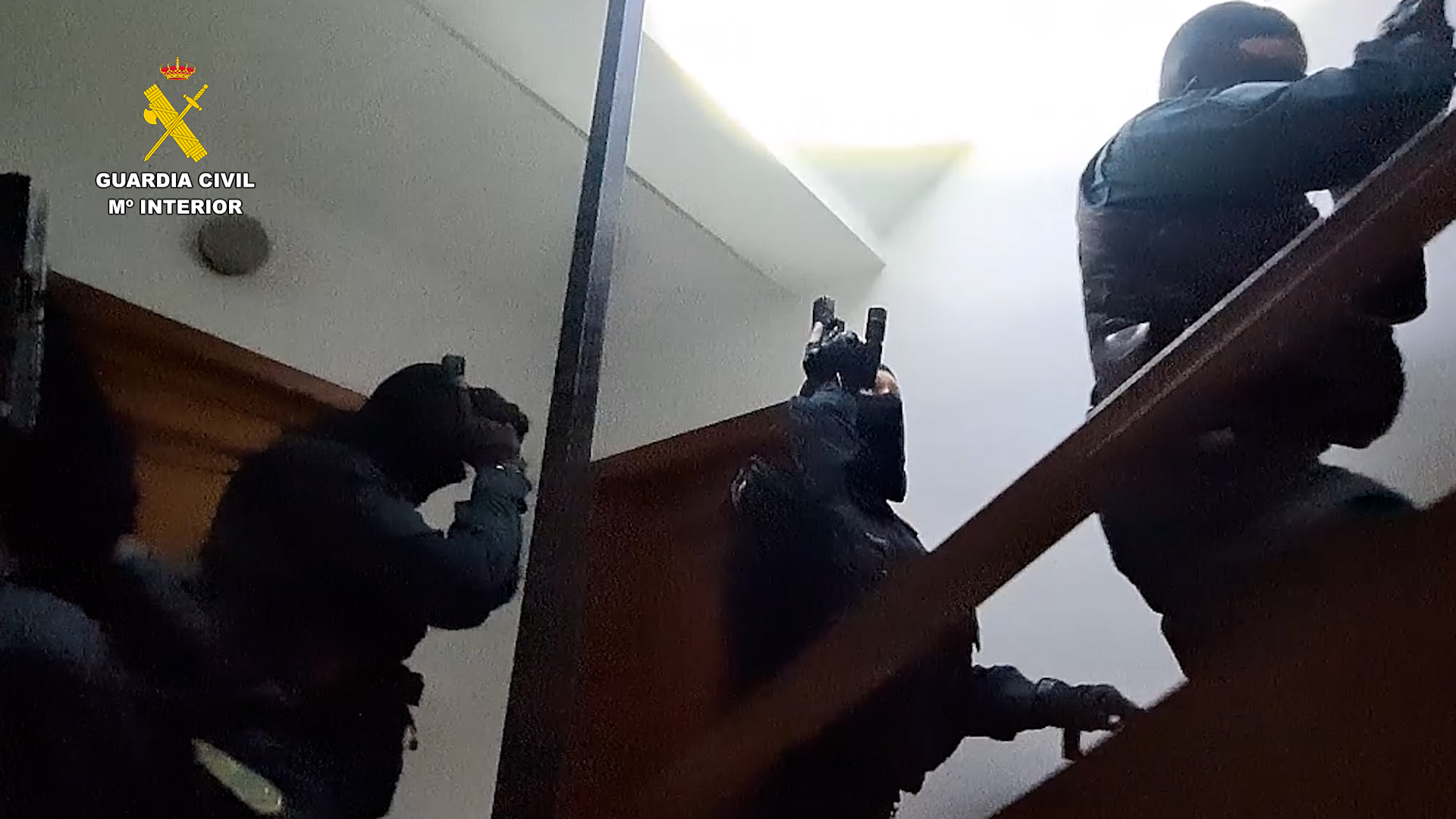 La Guardia Civil de Albacete detiene a dos personas y desarticula un activo punto de venta de drogas en la localidad de Casas Ibáñez 