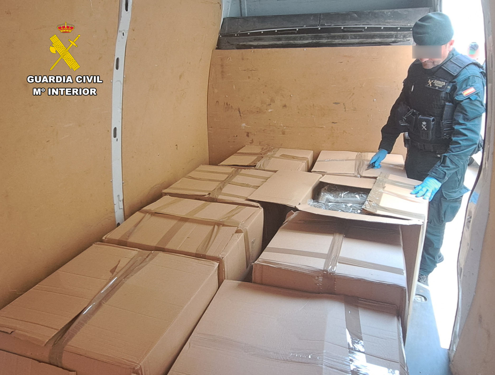 Detenido un furgón con 155 kilos de marihuana 