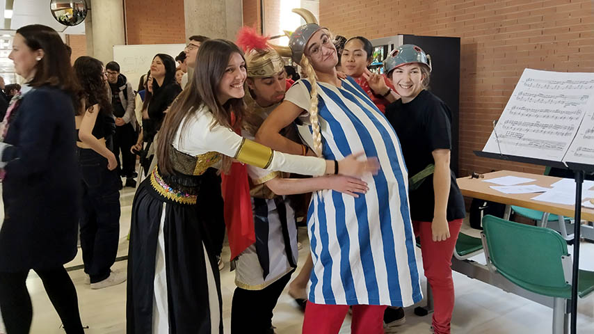 La Facultad de Humanidades de Albacete celebra el Día Internacional de la Francofonía con Astérix y Obélix