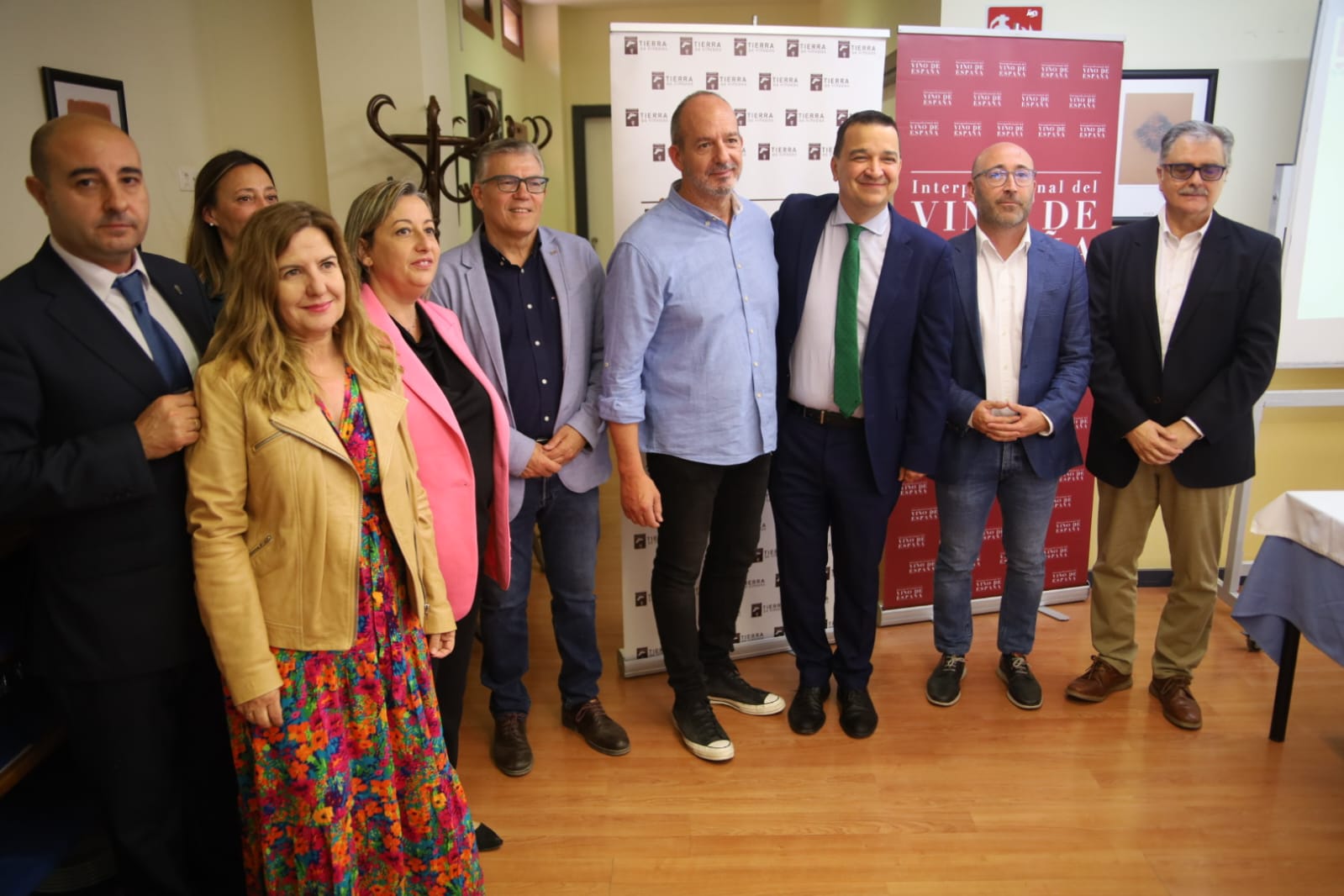 El Gobierno de Castilla-La Mancha pide a los futuros profesionales de la hostelería ofrecer siempre vino de la tierra