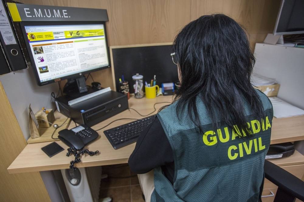 La Guardia Civil detiene a una persona por varias requisitorias judiciales en vigor y por incumplir una orden de alejamiento