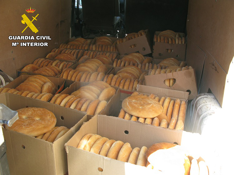 La Guardia Civil de Albacete localiza una panaderia clandestina en el término municipal de Hellín