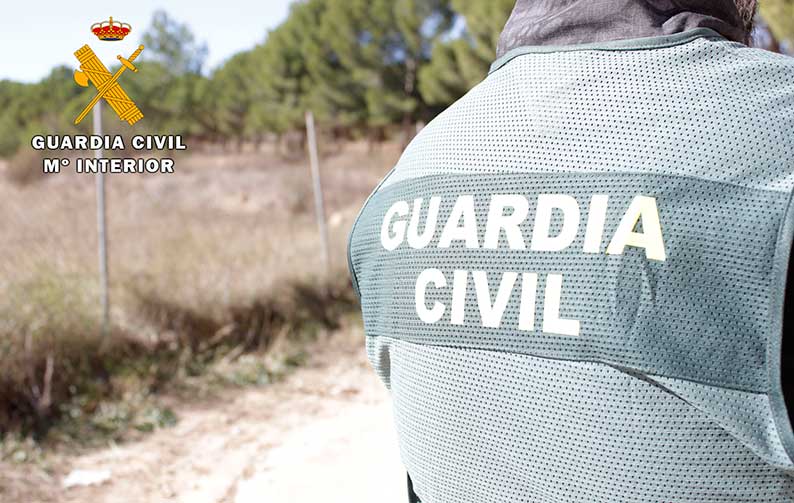 La Guardia Civil de Albacete detiene a dos personas e investiga a una tercera por robos de gasóleo en explotaciones agrícolas