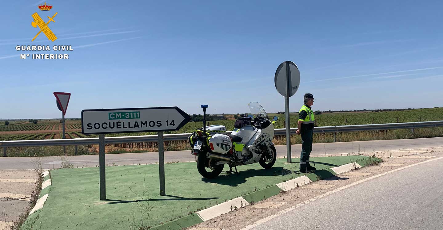 La Guardia Civil de Albacete investiga al conductor de un turismo por un delito contra la Seguridad Vial