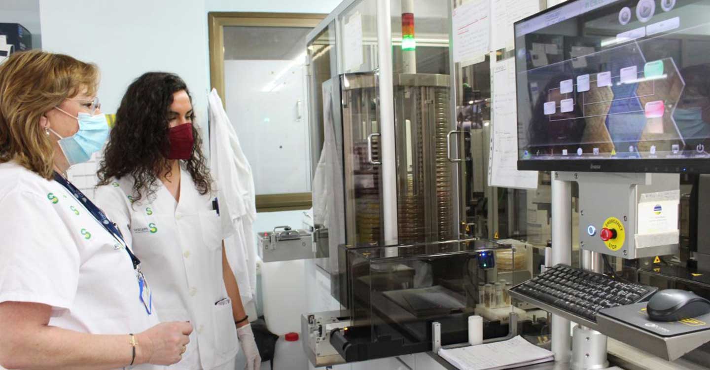 El Servicio de Microbiología de la Gerencia de Atención Integrada de Albacete incorpora un nuevo equipamiento tecnológico 