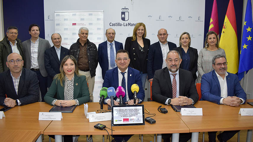 La UCLM y el Gobierno de Castilla-La Mancha colaborarán en materia de regadíos y vitivinícola con actuaciones de trascendencia científica, económica y social