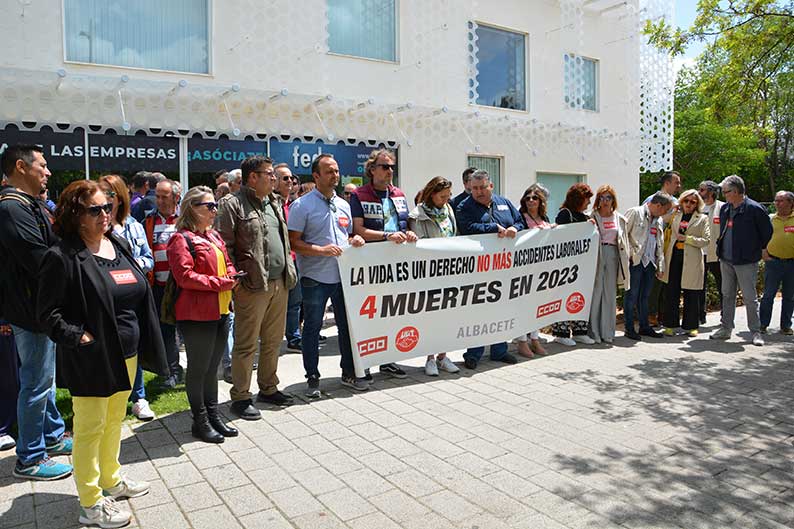 UGT: “La seguridad no está garantizada en los centros de trabajo”