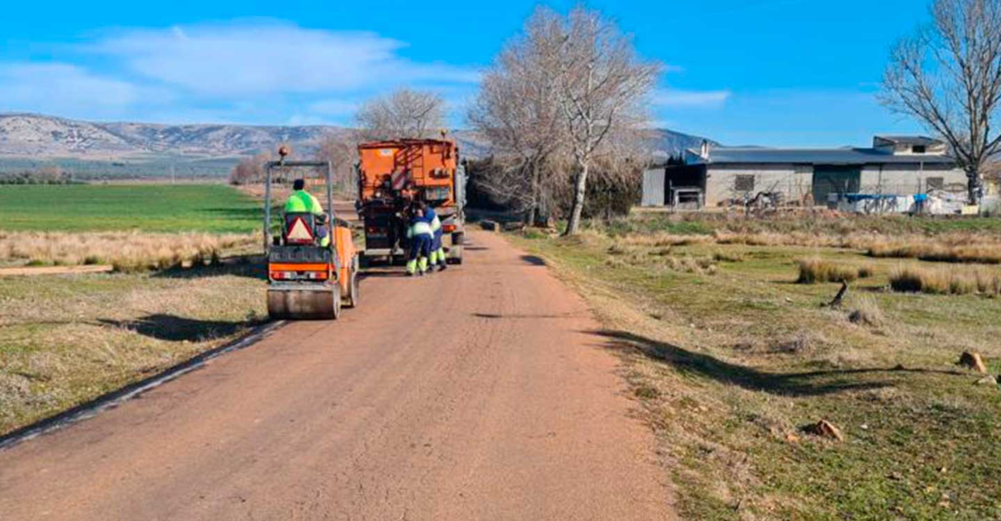 El Ayuntamiento inicia el arreglo de varios carreterines de acceso a Porzuna y a las pedanías 