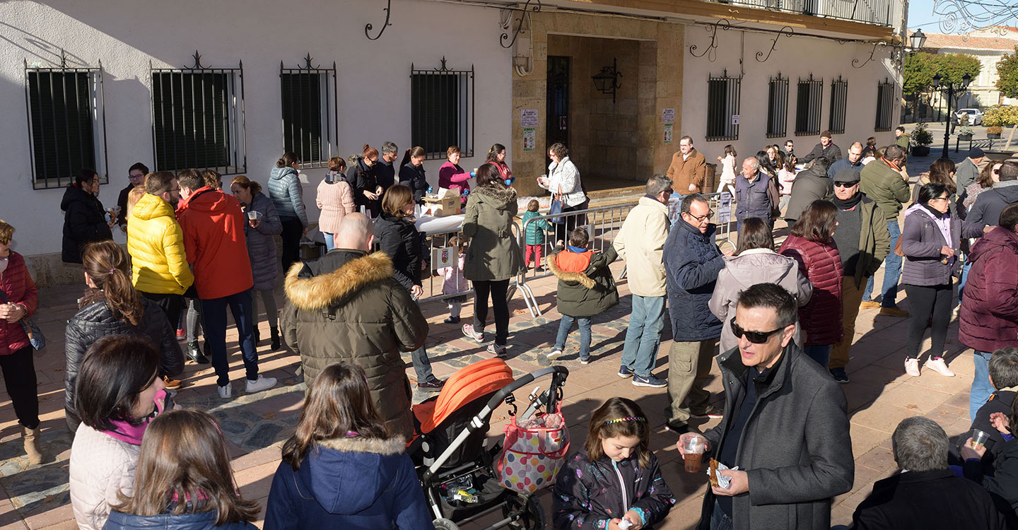 AFANION recibe los 445 euros recogidos en las Choco-Campanadas Solidarias de Argamasilla de Alba