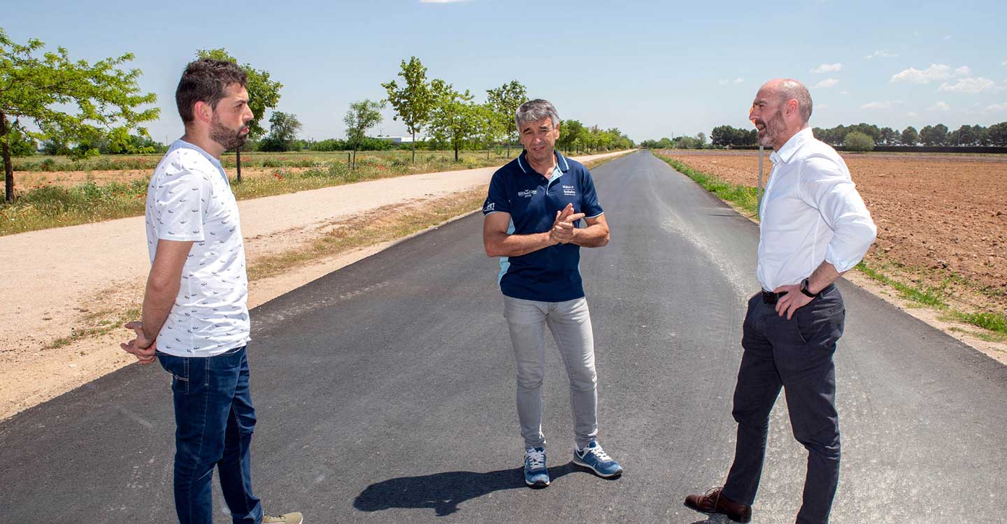 El Ayuntamiento y la Diputación mejoran el firme en varios tramos del Camino del Campo y de la vía verde