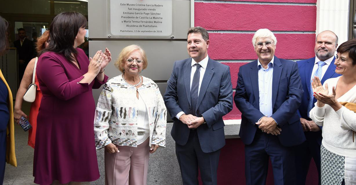 El presidente de Castilla-La Mancha anuncia la creación de un Centro Regional de Fotografía 