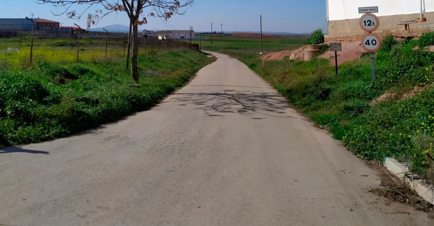 El Ayuntamiento agradece la labor de voluntarios en la limpieza de cunetas y parajes naturales 