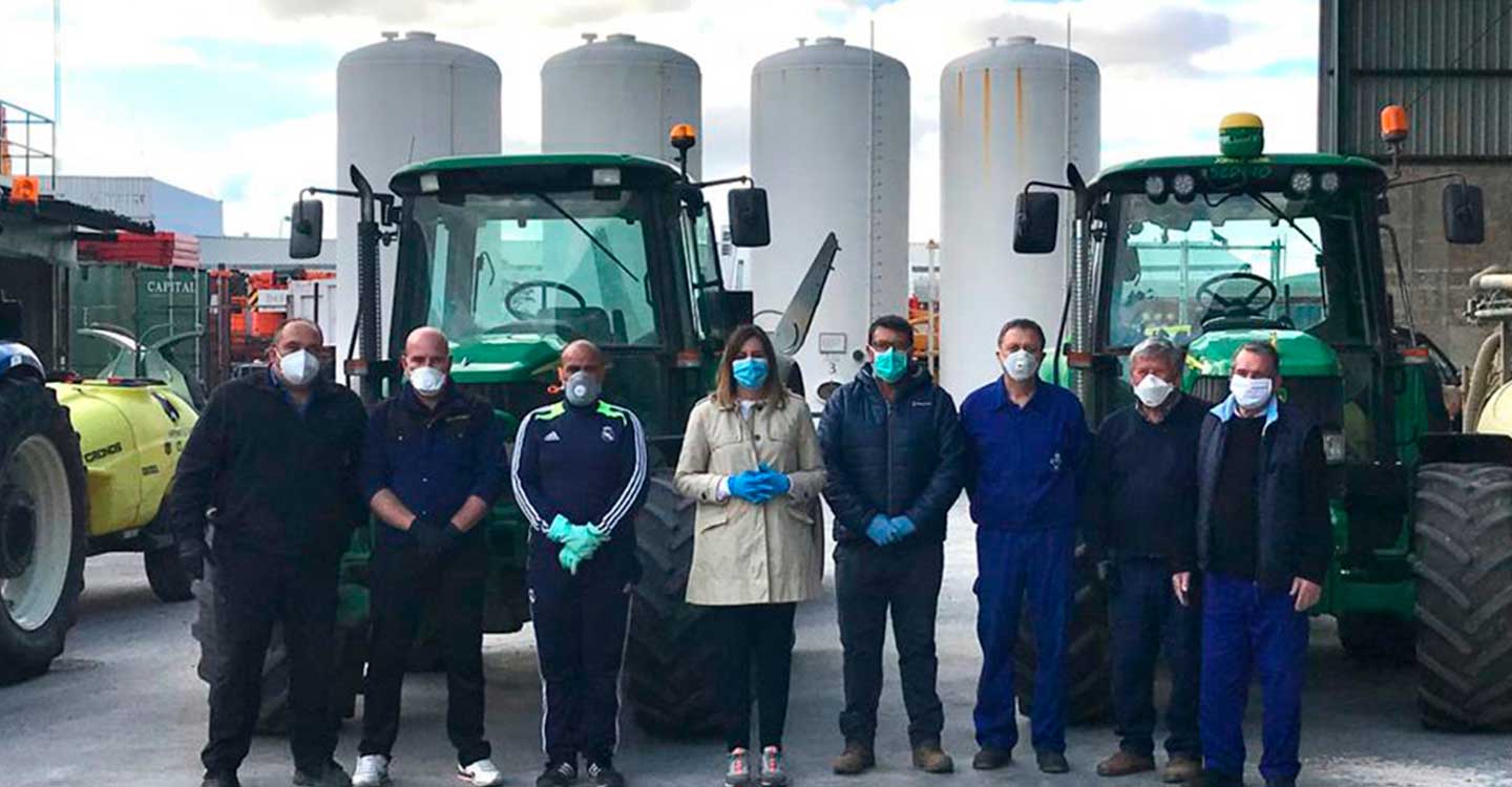 El Ayuntamiento muestra su agradecimiento a los agricultores y entidades que colaboran en la desinfección de Manzanares