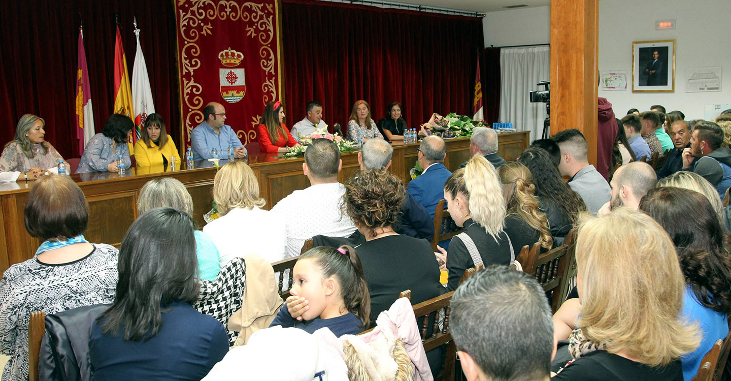 Carrión de  Calatrava presentó a su reina, zagal mayor, damas, zagales y pregoneros de las Ferias y Fiestas 2019