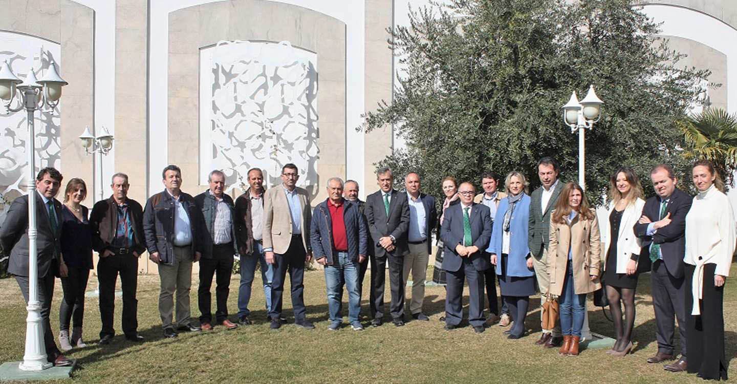 Eurocaja Rural visita diversas cooperativas agroalimentarias de Ciudad Real y les traslada su apoyo e implicación