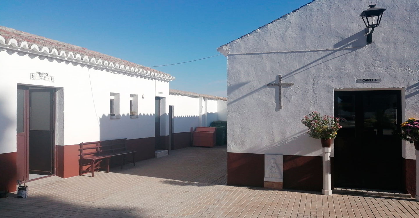 El Ayuntamiento de Torralba de Calatrava lleva a cabo mejoras en el Cementerio Municipal