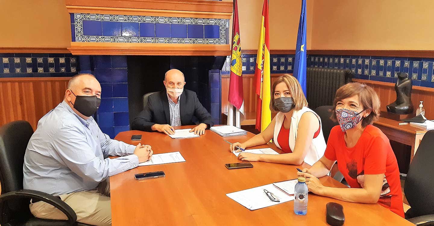 Los agentes sociales colaboran con el Gobierno de Castilla-La Mancha para divulgar las ayudas a la contratación y para personas en desempleo