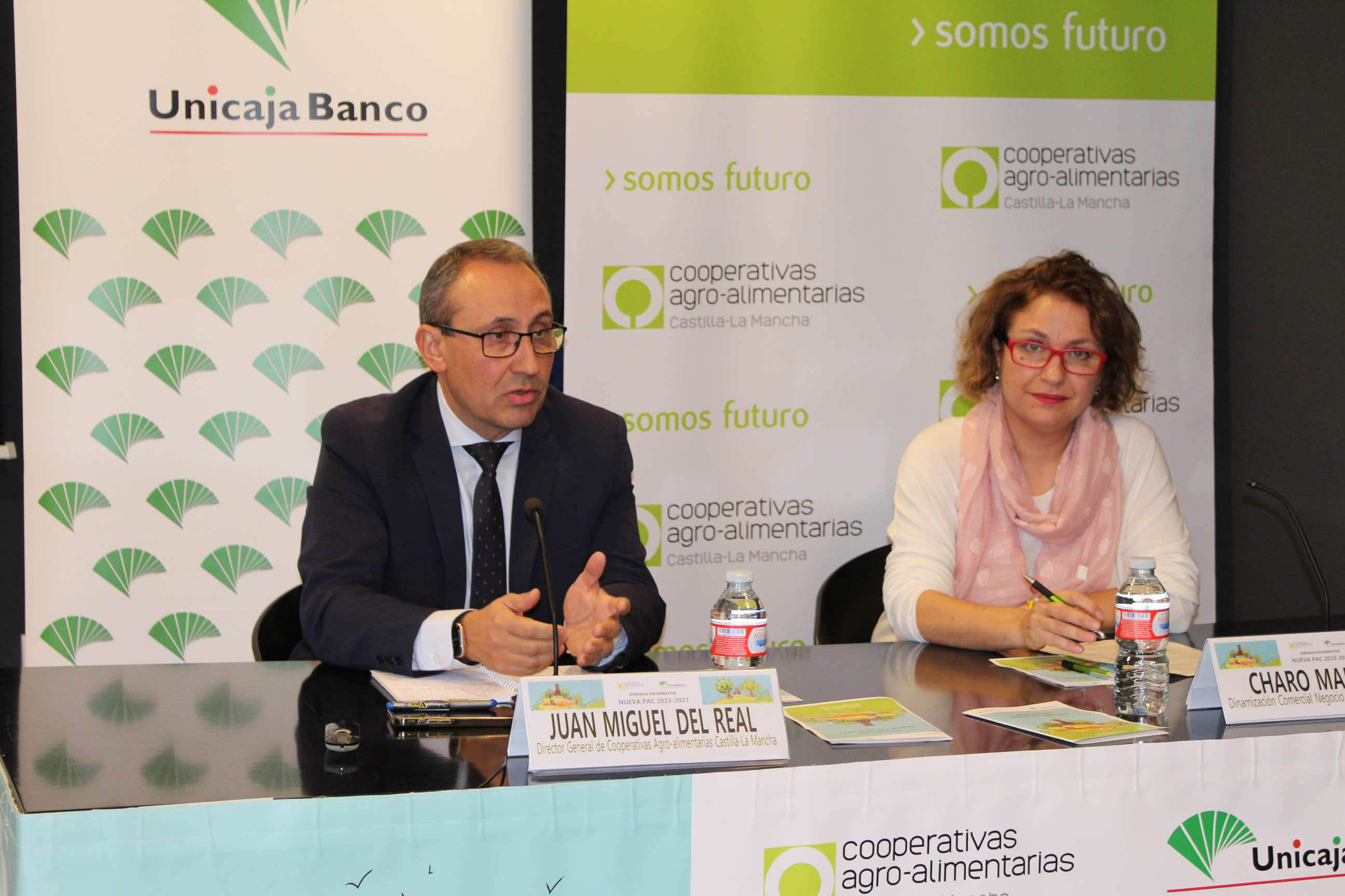 Cooperativas Agro-alimentarias y Unicaja Banco informan a los agricultores de Socuéllamos de las novedades sobre la nueva PAC