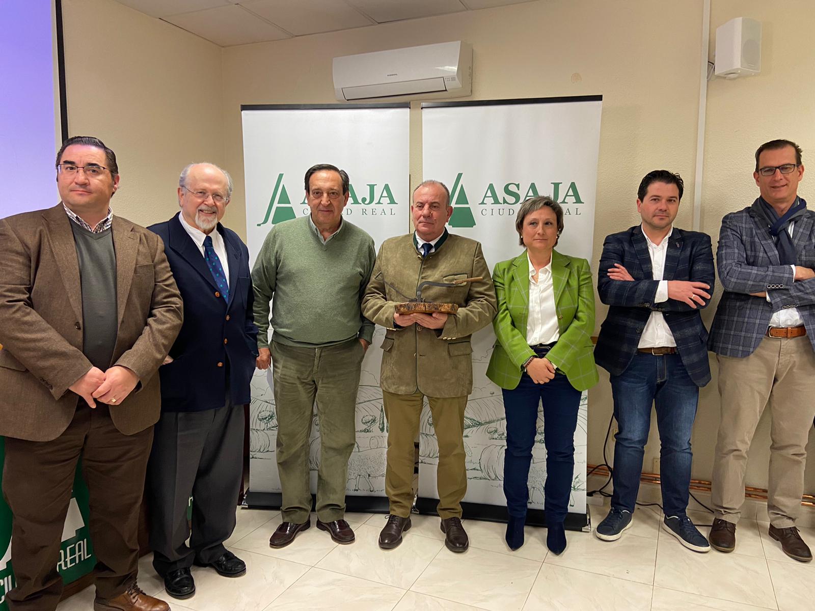 ASAJA Ciudad Real reconoce la labor de Manuel Gallardo al frente de la Real Federación Española de Caza 