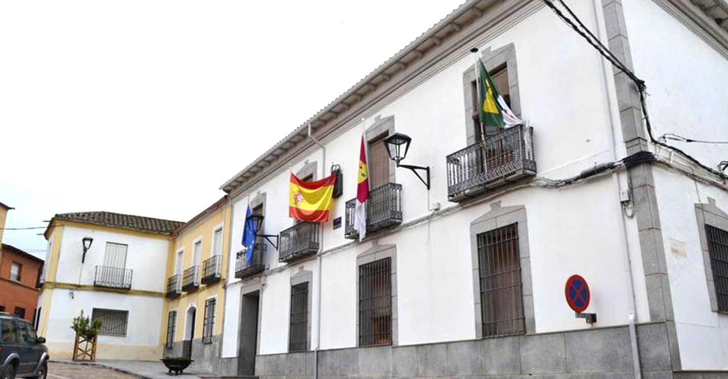 El Ayuntamiento de Piedrabuena rechaza la violencia de género y declara dos días de luto oficial por la muerte de Belén 