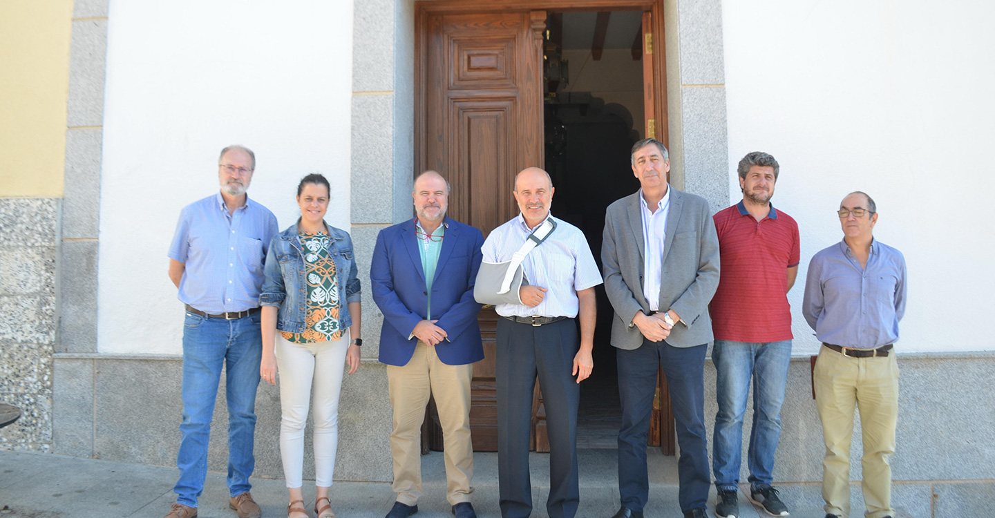 El Ayuntamiento de Piedrabuena da un nuevo impulso a la construcción de una escuela infantil, la mejora del entorno de la Tabla de la Yedra y la generación de energía limpia en el municipio