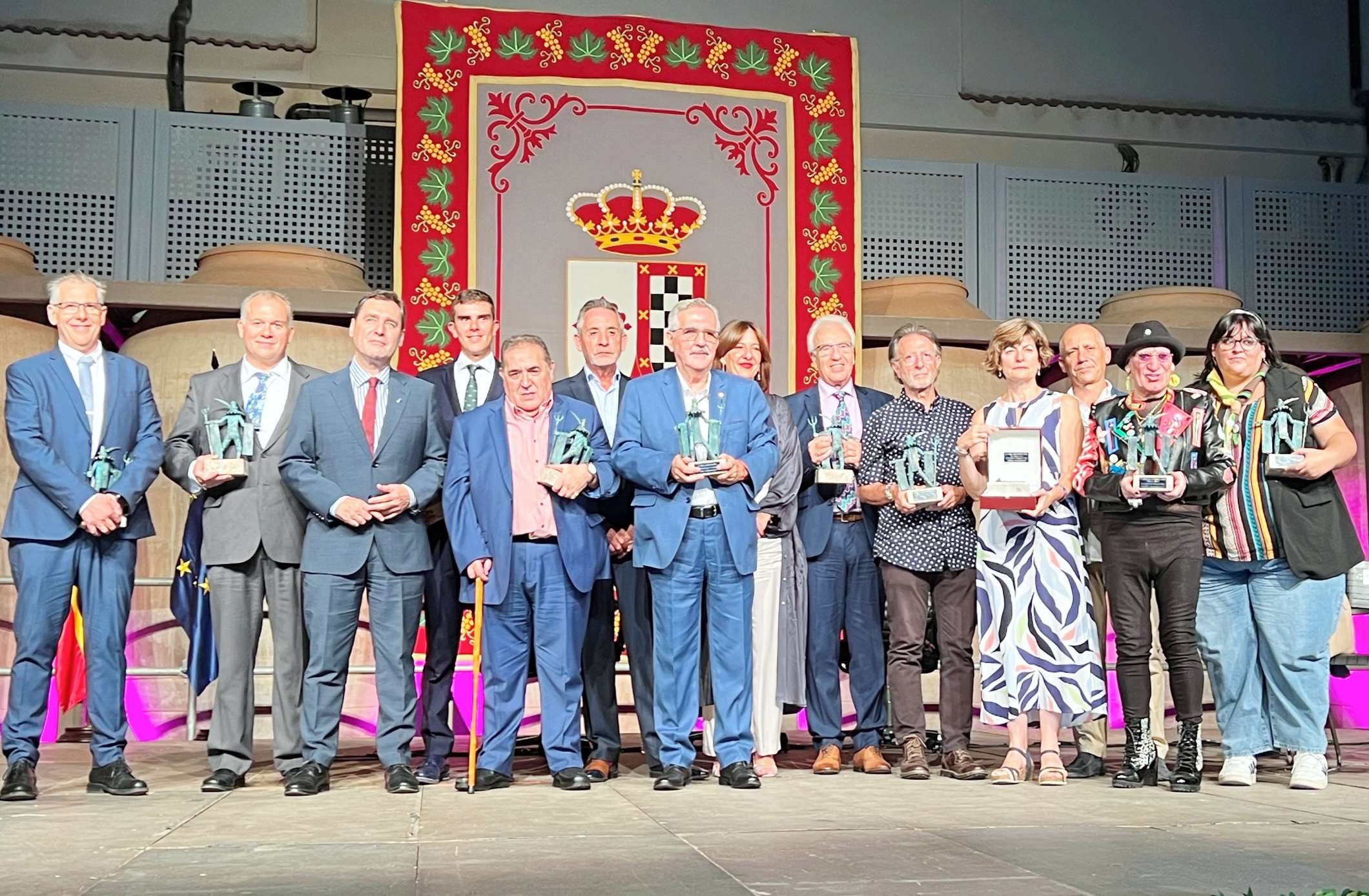 Blanca Fernández reivindica en las Fiestas del Vino de Valdepeñas el “legado y el trabajo incansable de las gentes que cultivan la vid”  