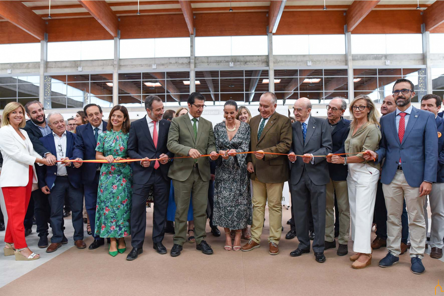  Caballero muestra el claro apoyo y compromiso de la Diputación con el sector cinegético en la inauguración de Fercatur 2022 