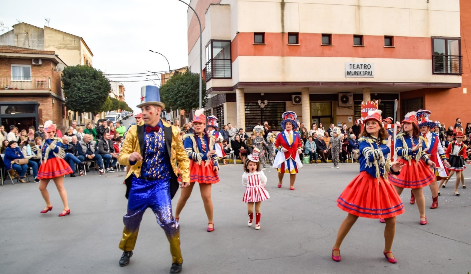 Diez peñas participarán este domingo en el desfile de Carrozas y Comparsas de Pozuelo de Calatrava