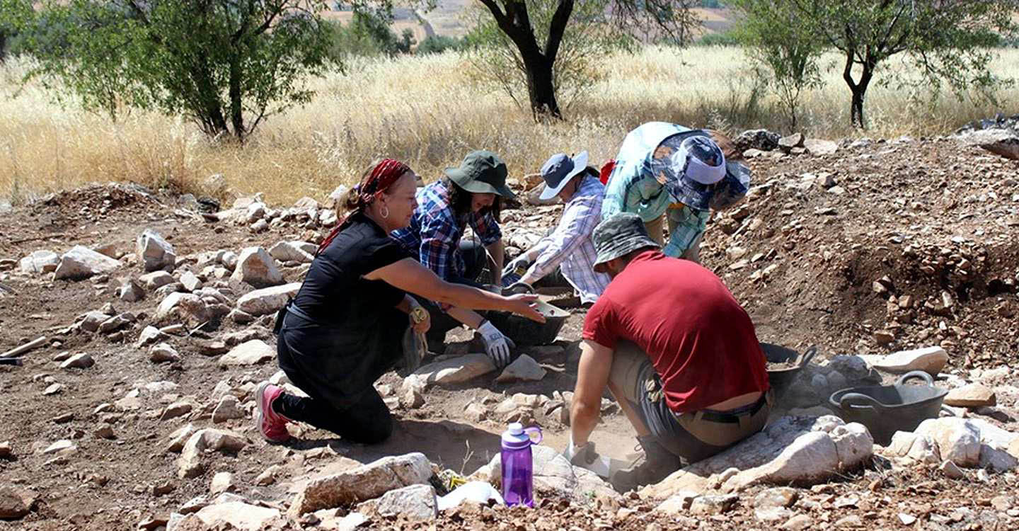 Comienza la campaña de investigación arqueológica en Castillejo del Bonete, el yacimiento prehistórico de Terrinches