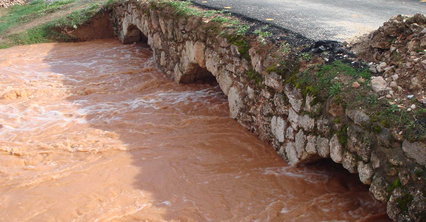 El Azuer : El de los molinos, el de la sequía y el de las inundaciones. Un río estacional donde los haya