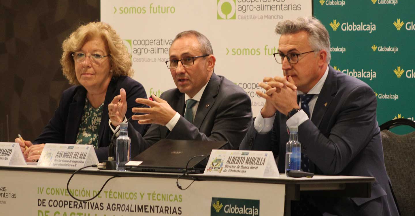 Cooperativas Agro-alimentarias reúne a un centenar de técnicos de diferentes cooperativas de Castilla-La Mancha para abordar la reforma de la PAC y las novedades en los seguros agrarios