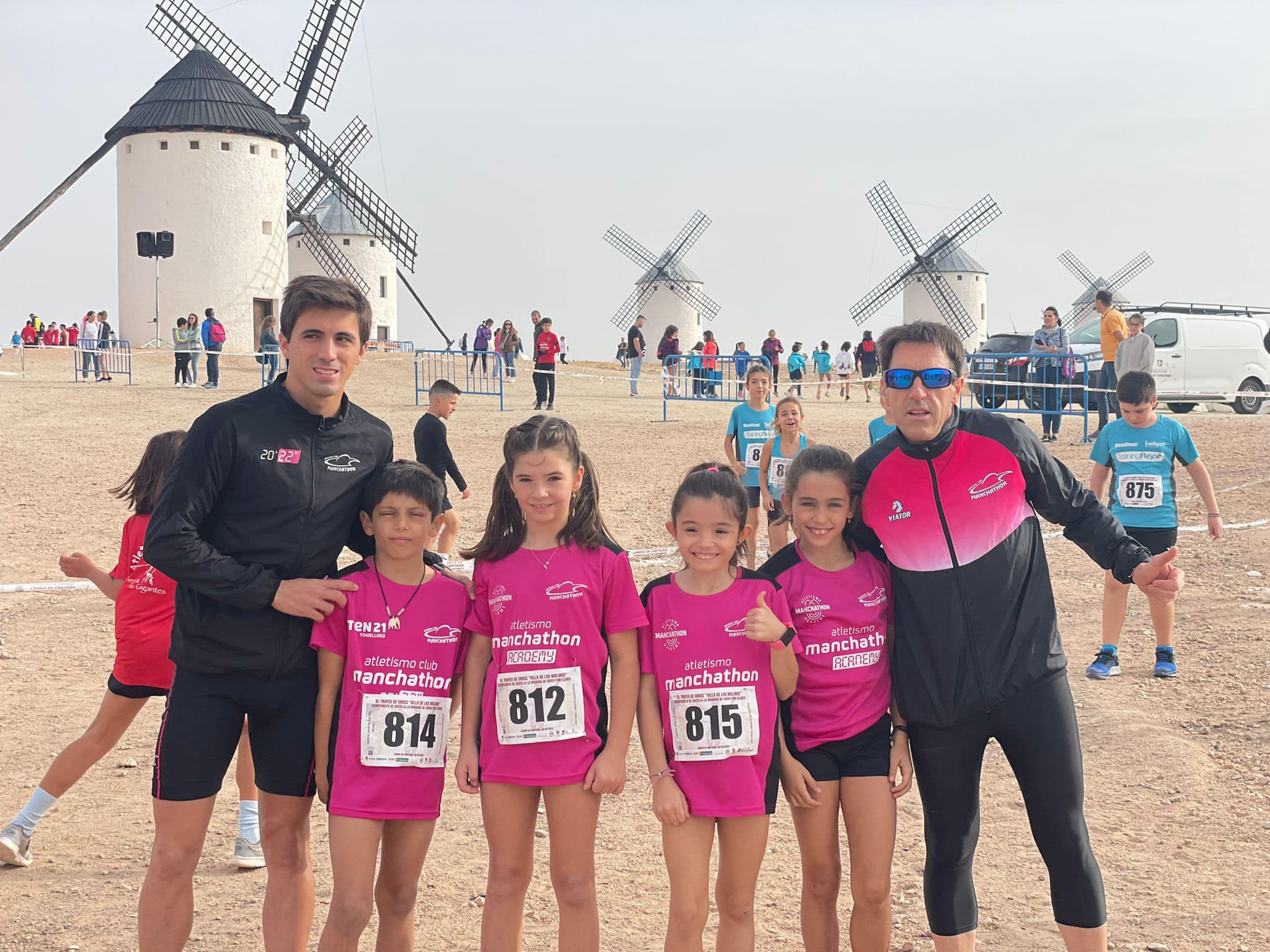 Magnífica actuación de varios representantes de la Manchathon Academy de Tomelloso en el Cross de Campo de Criptana