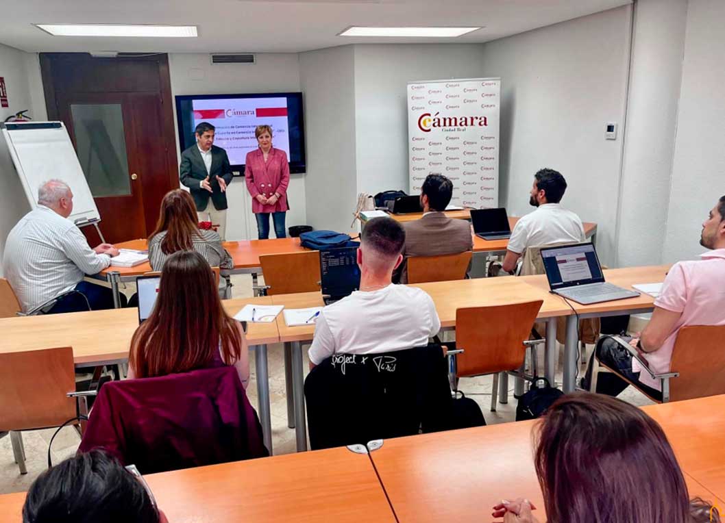  Arranca el Curso de Experto en Comercio Internacional de la Cámara de Comercio financiado por la Diputación 