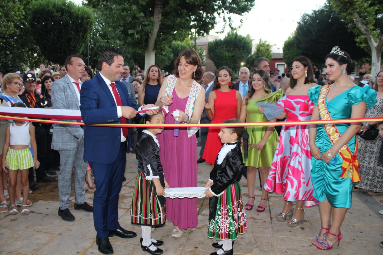 Pozuelo de Calatrava vive un emocionante y multitudinario pistoletazo de salida de sus fiestas