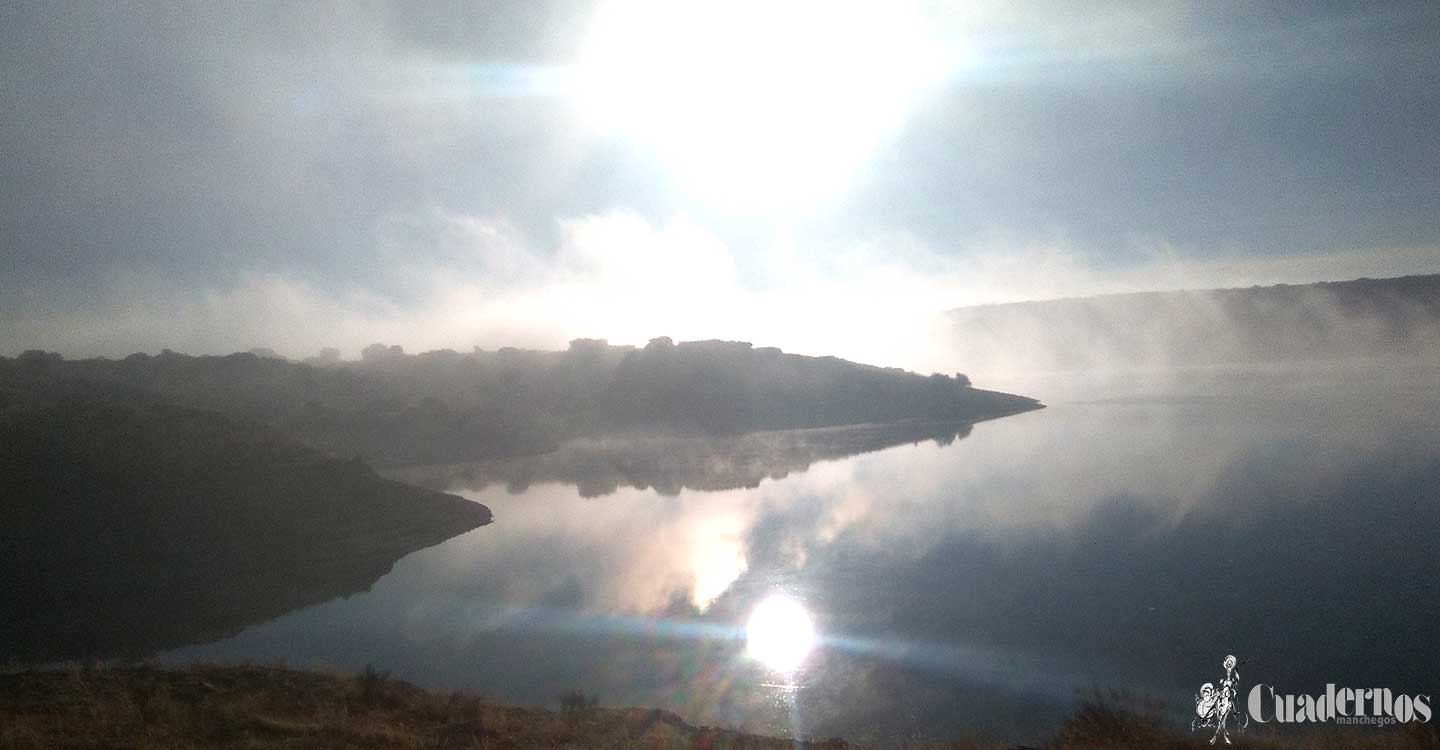 El embalse y castillo de Peñarroya acogerán el 24 de septiembre el II Triatlón “Lagunas de Ruidera”