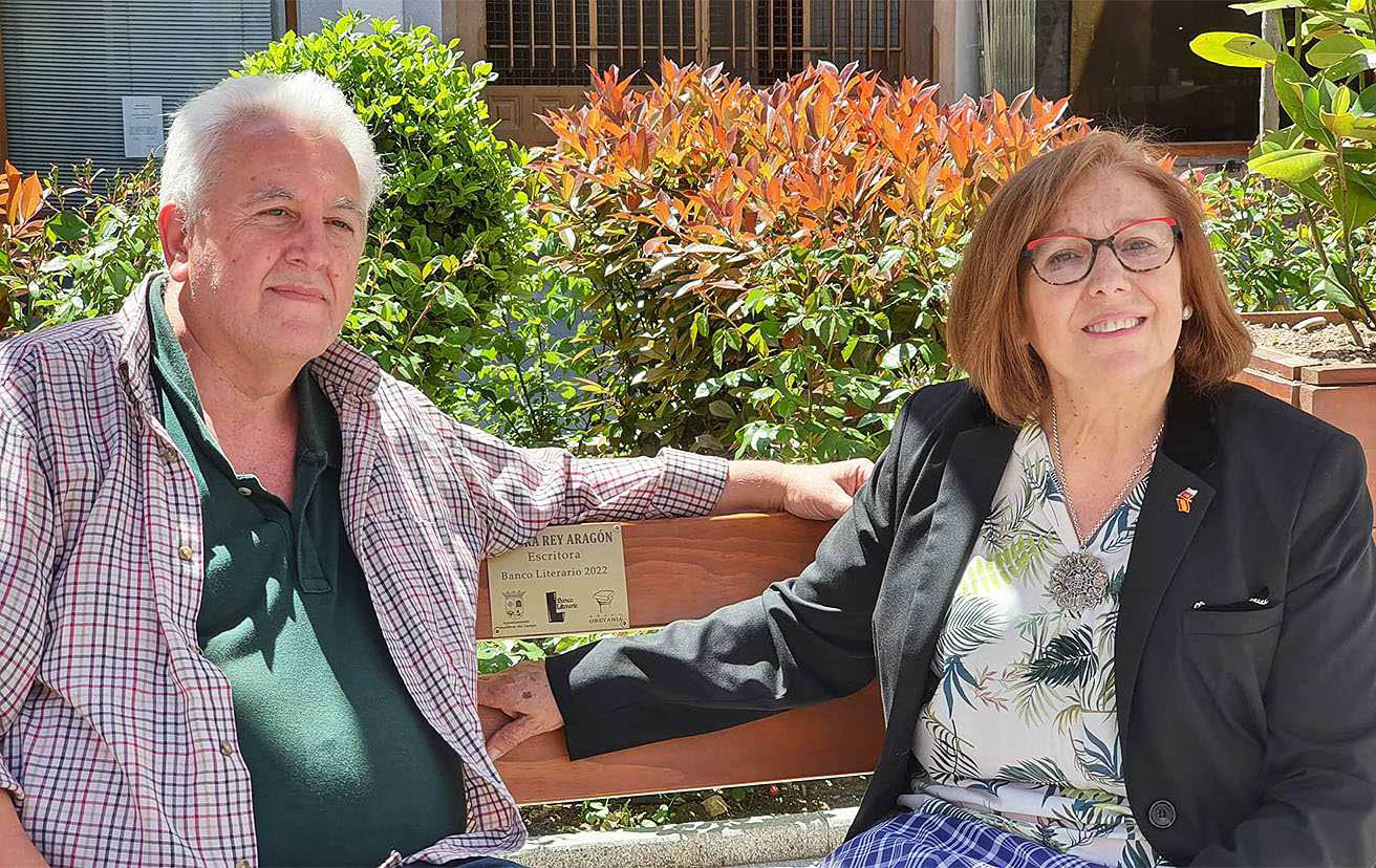 Emotivo homenaje a la escritora Aurora Rey Aragón con su nombramiento de Banco Literario 2022 en Almodóvar del Campo