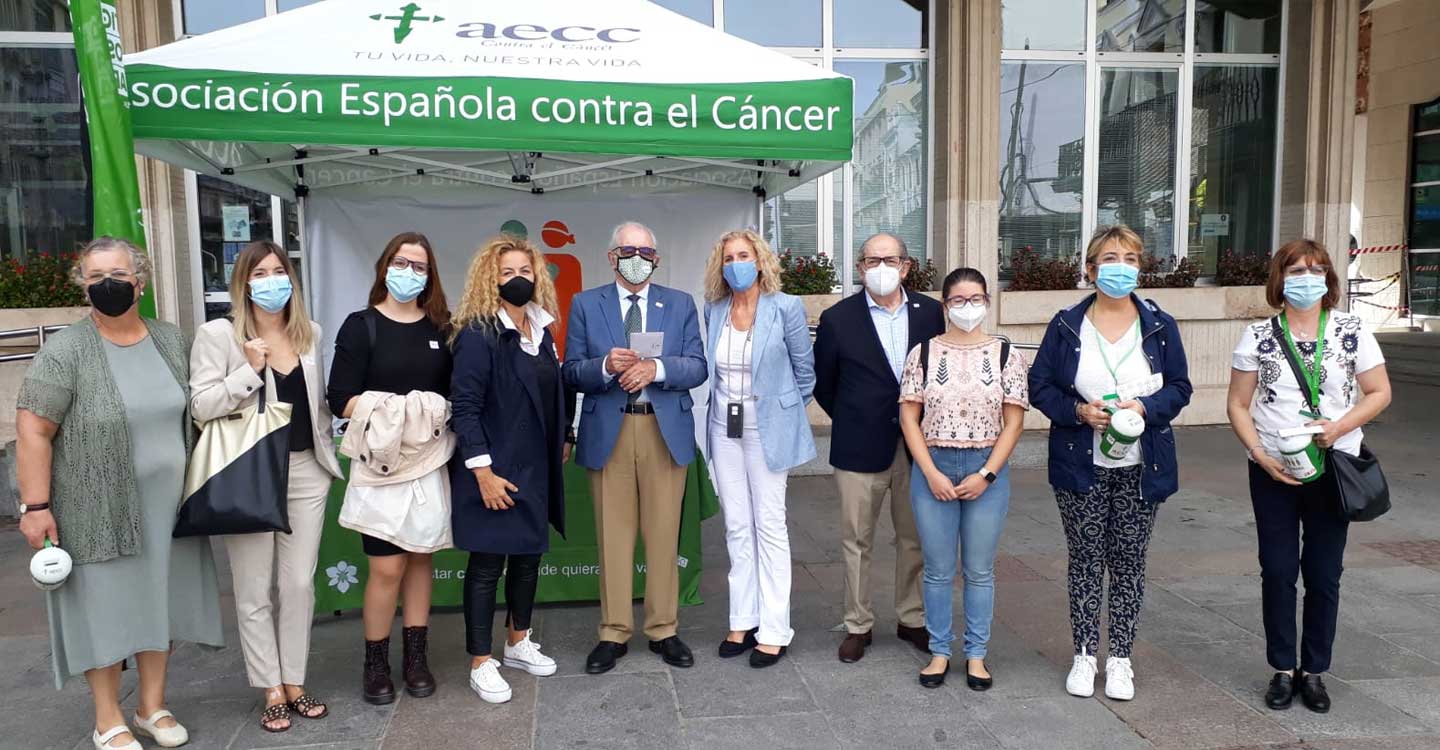 “España tiene muy buenos investigadores en cáncer, pero sin recursos para investigar”
