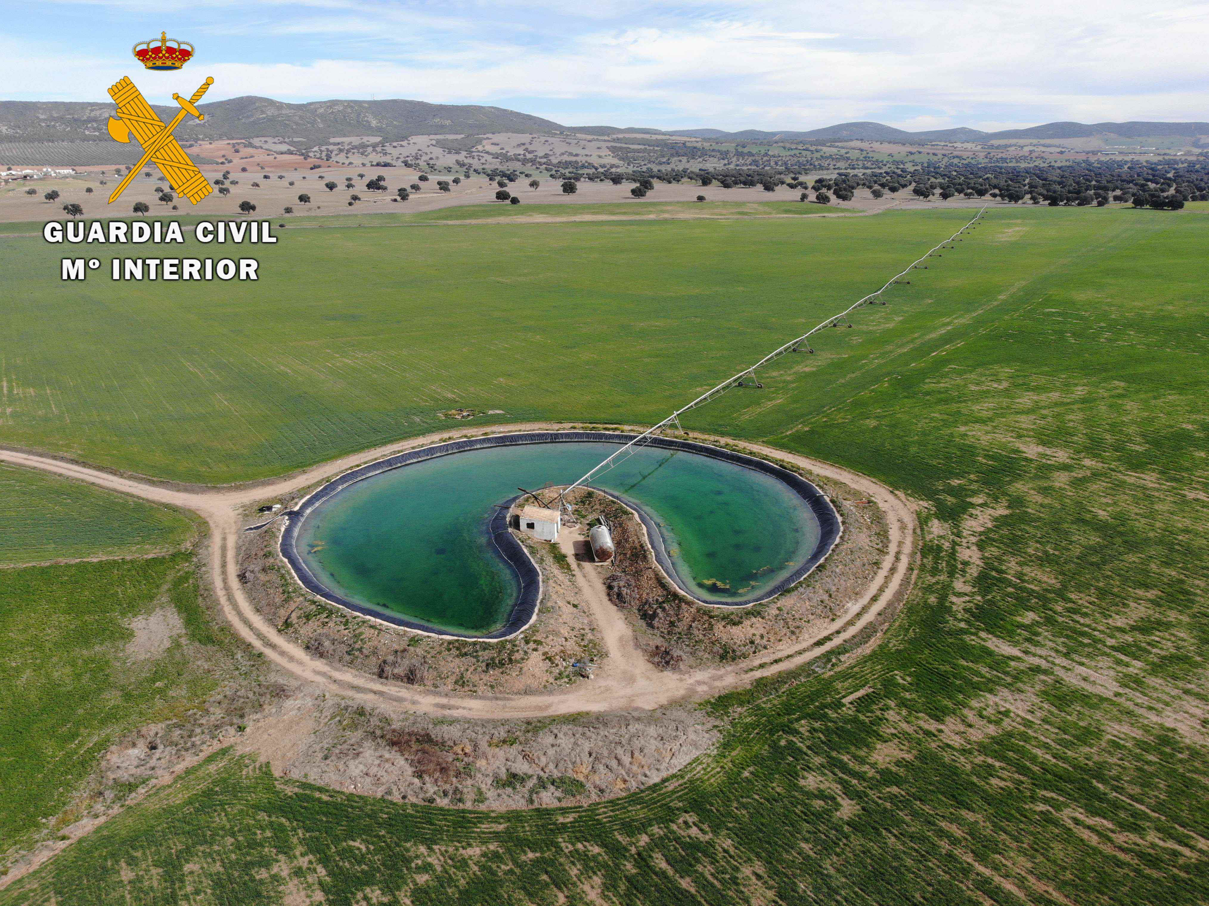 La Guardia Civil interviene por un presunto delito de extracción ilegal de aguas en el río Guadiana