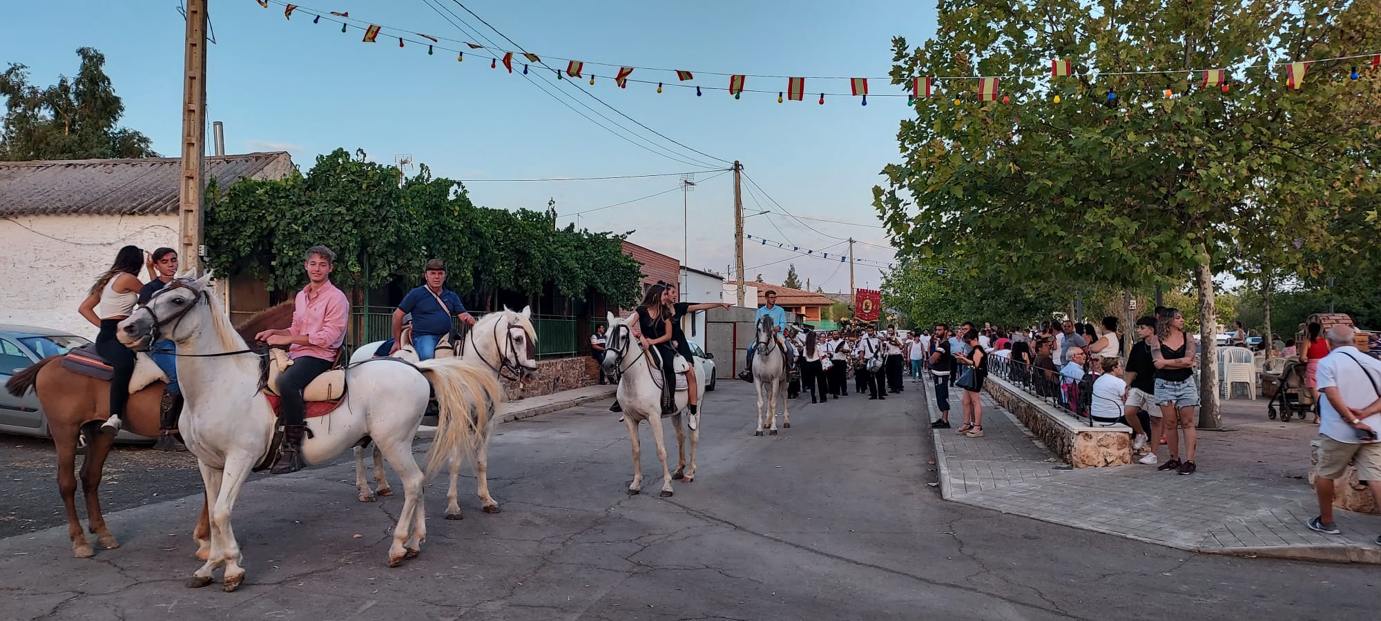 Mucha participación y buen ambiente, balance de las fiestas de Las Casas del Río 