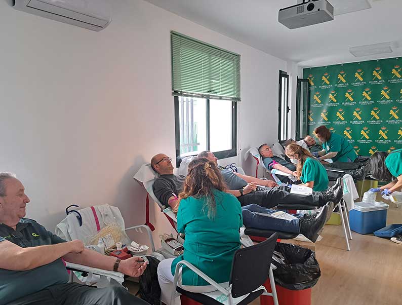 La Guardia Civil de Ciudad Real ha participado durante la mañana en una campaña de donación con Donantes de Sangre Ciudad Real 