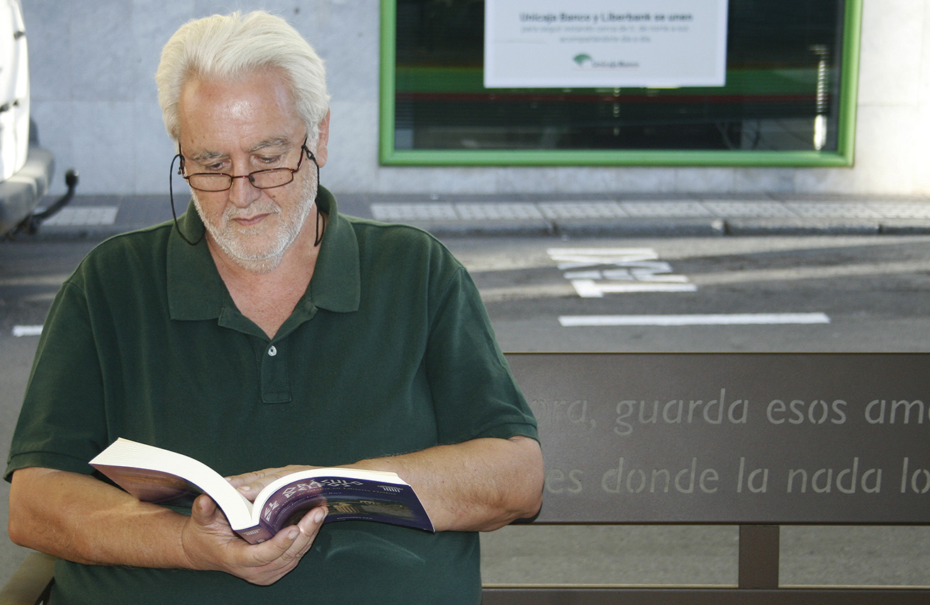 Julio Criado García: “Persigo encontrar rincones de la vida donde compartir tiempo y espacio con familia y amigos”.