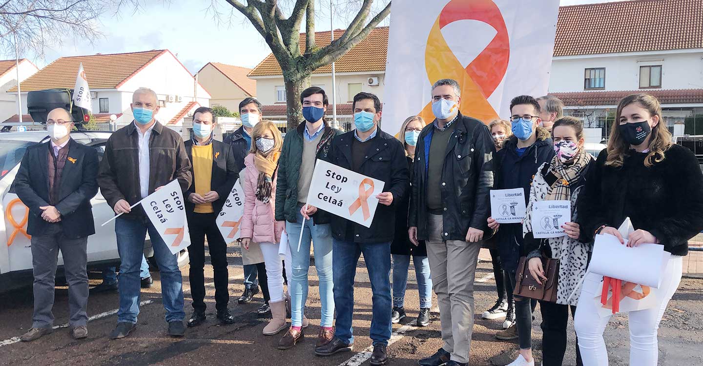 Valverde: “Es una obligación de toda la sociedad protestar y reivindicar que no se puede hacer una ley de educación con prisas, sin consenso y sin respetar la libertad de las familias”