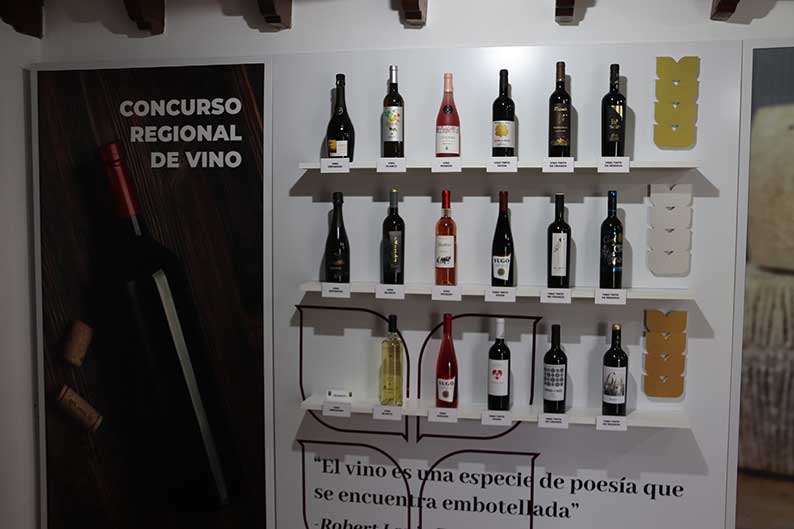 El ‘Lienzo Brut Nature’  de la Cooperativa Virgen de las Viñas de Tomelloso recibe la medalla de oro en el 51º Concurso Regional de Calidad de Vinos