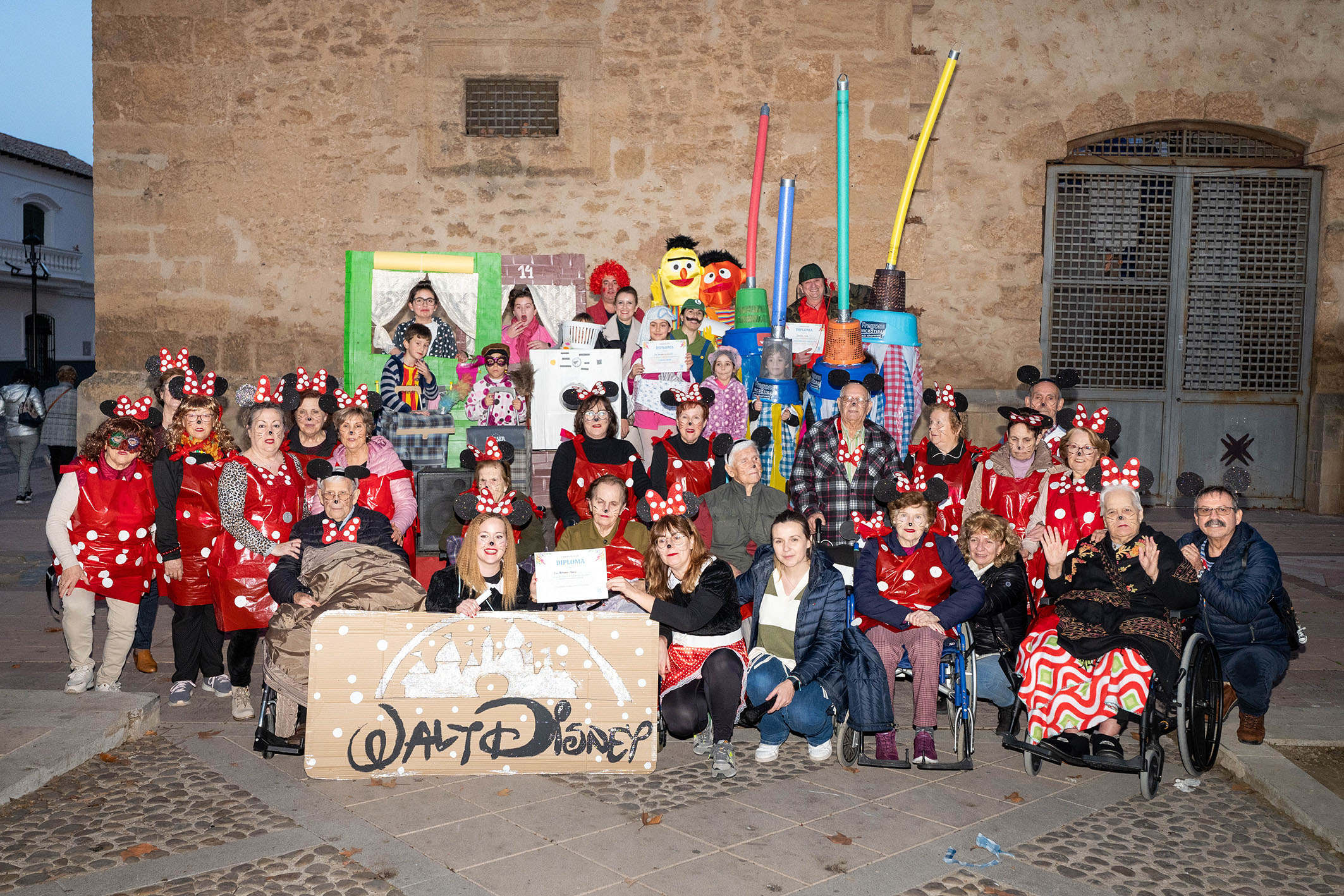 La creatividad se desborda en el concurso de Mascaras Callejeras de Argamasilla de Alba