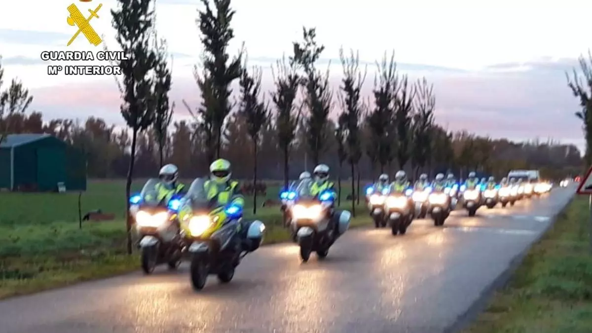 La Escuela de Tráfico de la Guardia Civil de Mérida tiñe de amarillo y verde las provincias de Badajoz, Cáceres, Ciudad Real, Toledo y Madrid.